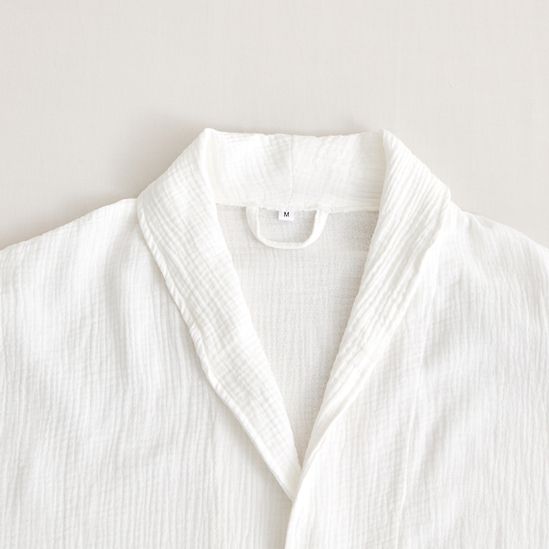 Dubbellaags gaaskatoen met sjaalkraag Hotelbadjas Dubbellaags gaaskatoen met sjaalkraag Hotelbadjas