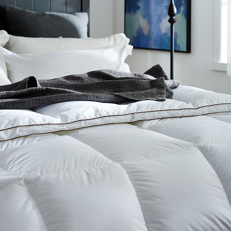 Eendendons Warm zacht dekbed met biezen 100% katoen Eendendons Warm zacht dekbed met biezen 100% katoen