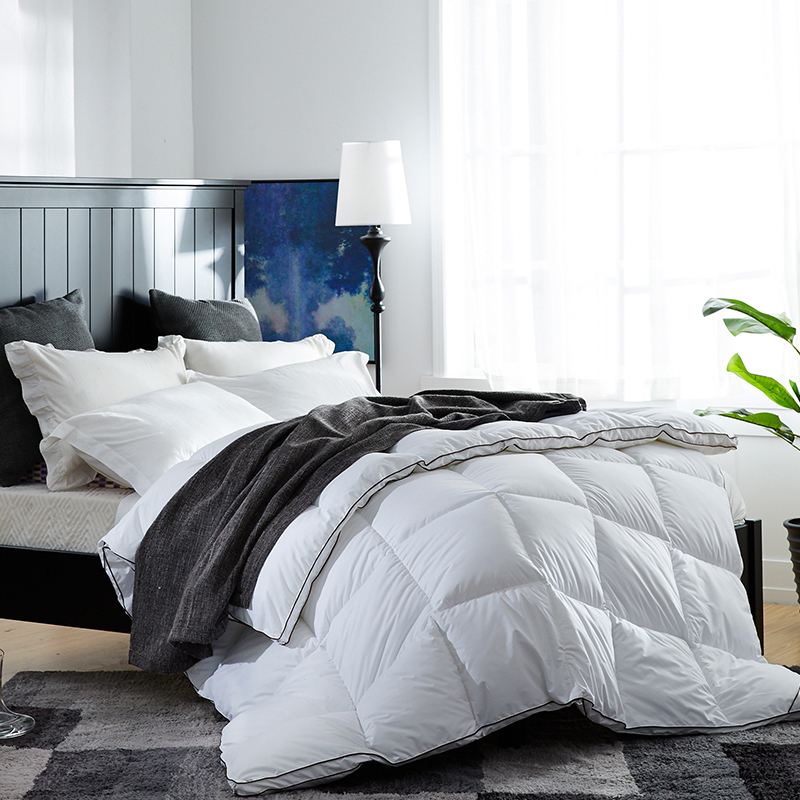 Eendendons Warm zacht dekbed met biezen 100% katoen Eendendons Warm zacht dekbed met biezen 100% katoen